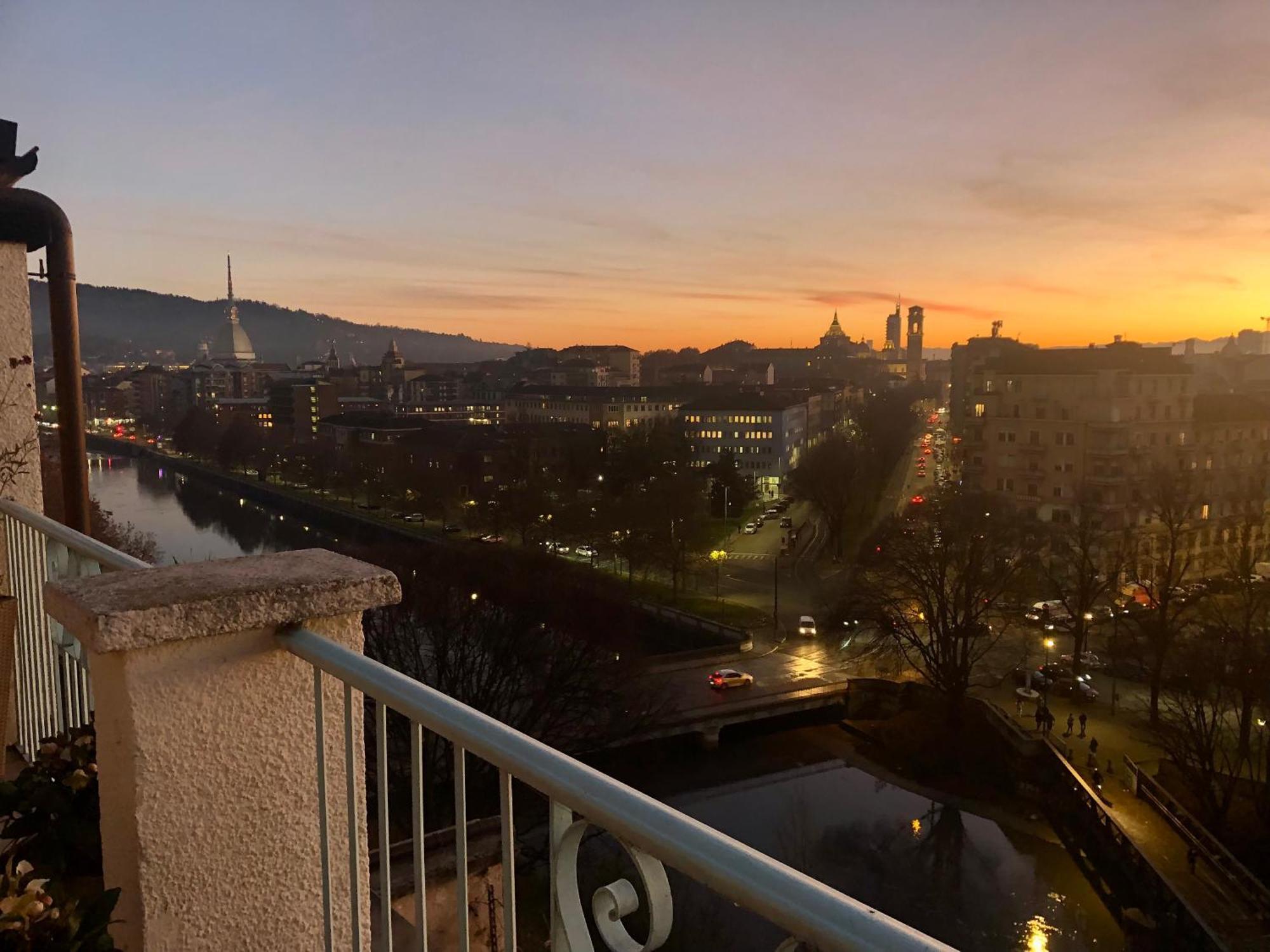 Апартаменты Attico Ellen Terrazza Con Vista Турин Экстерьер фото