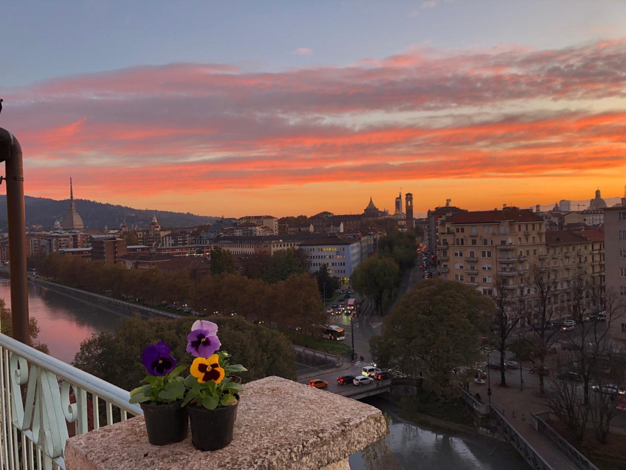 Апартаменты Attico Ellen Terrazza Con Vista Турин Экстерьер фото